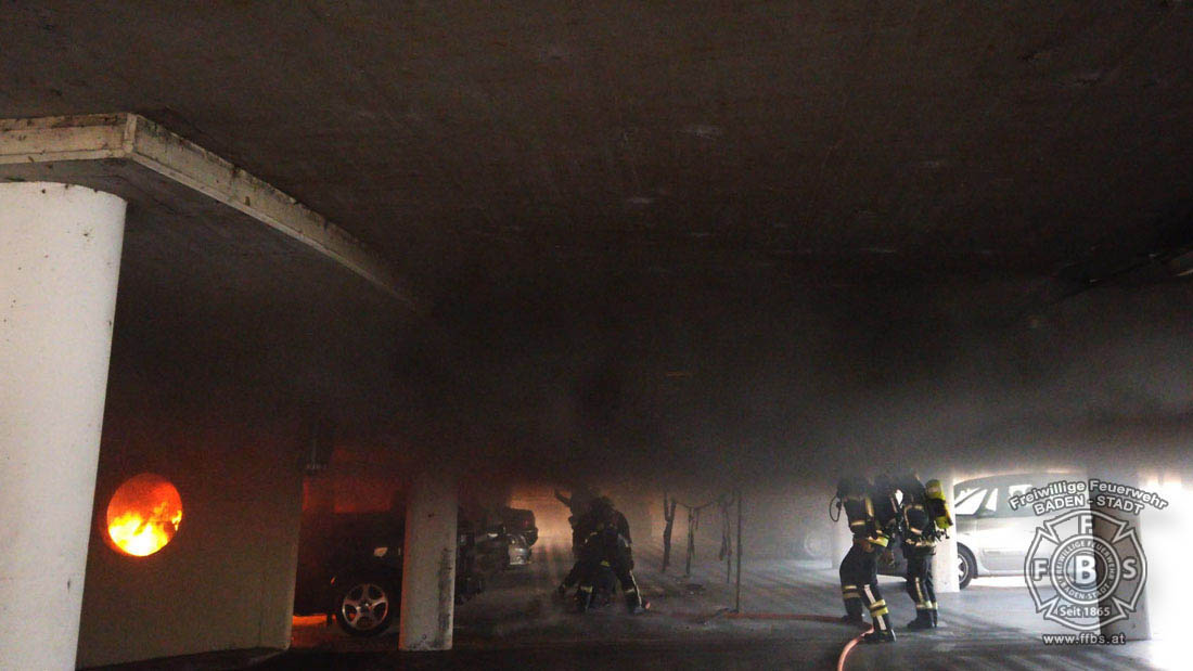 20200304 Fahrzeugbrand in Baden Parkdeck Zentrum Süd