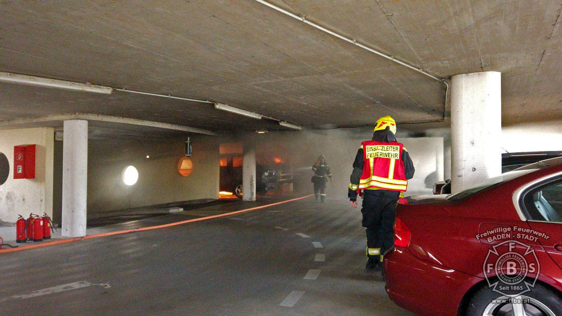 20200304 Fahrzeugbrand in Baden Parkdeck Zentrum Süd