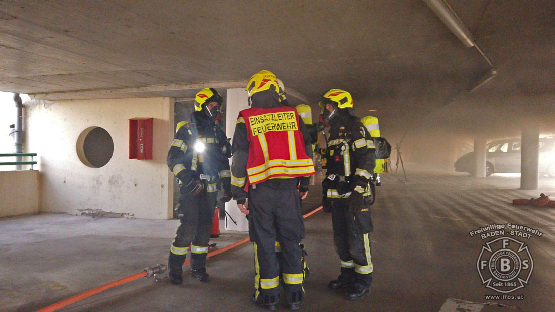 20200304 Fahrzeugbrand in Baden Parkdeck Zentrum Süd