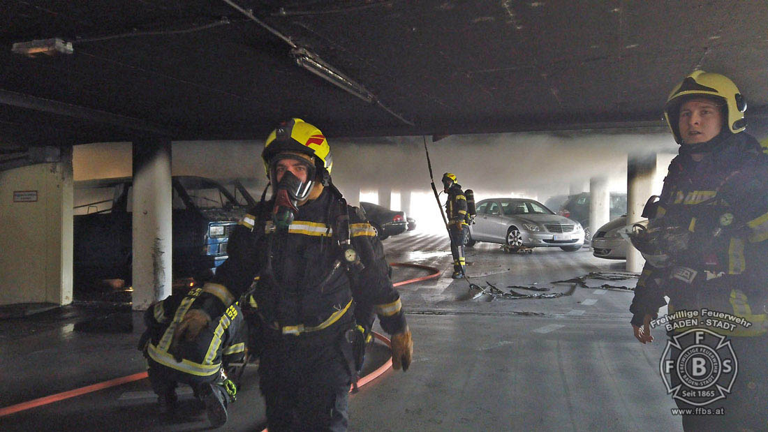 20200304 Fahrzeugbrand in Baden Parkdeck Zentrum Süd