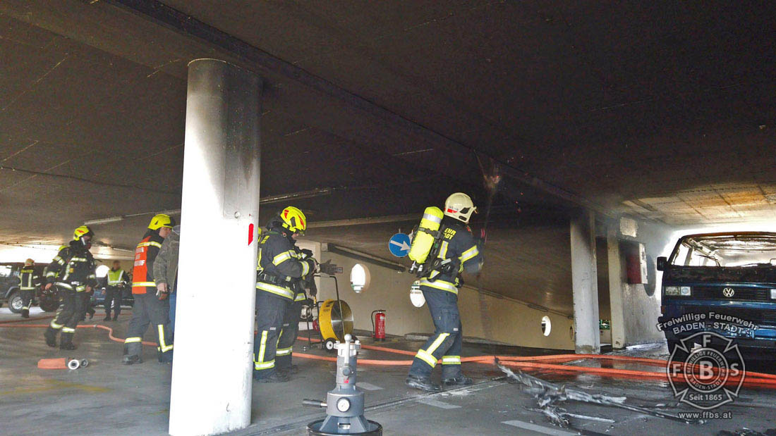 20200304 Fahrzeugbrand in Baden Parkdeck Zentrum Süd