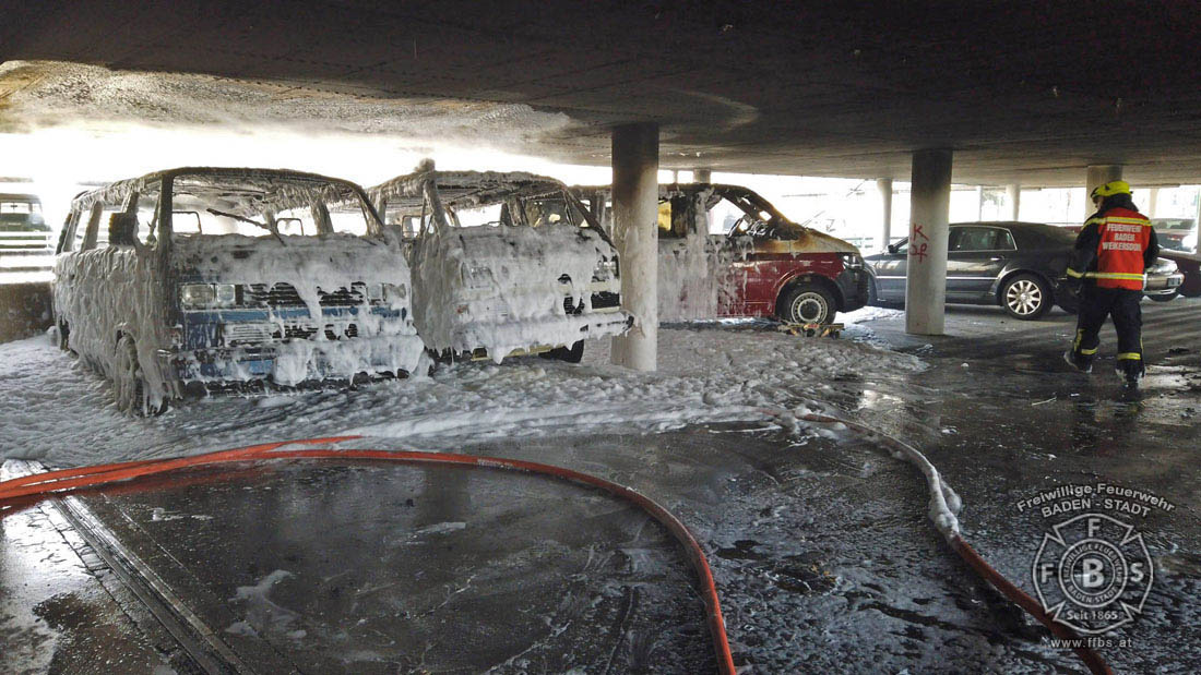 20200304 Fahrzeugbrand in Baden Parkdeck Zentrum Süd