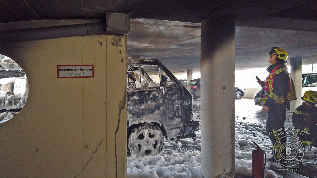 20200304 Fahrzeugbrand in Baden Parkdeck Zentrum Süd
