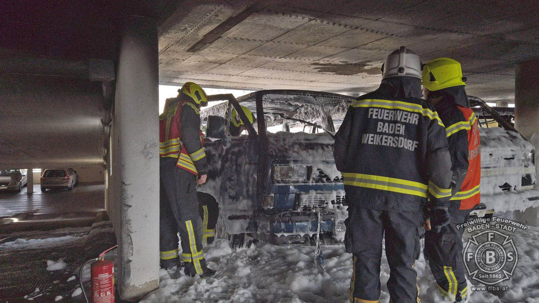 20200304 Fahrzeugbrand in Baden Parkdeck Zentrum Süd
