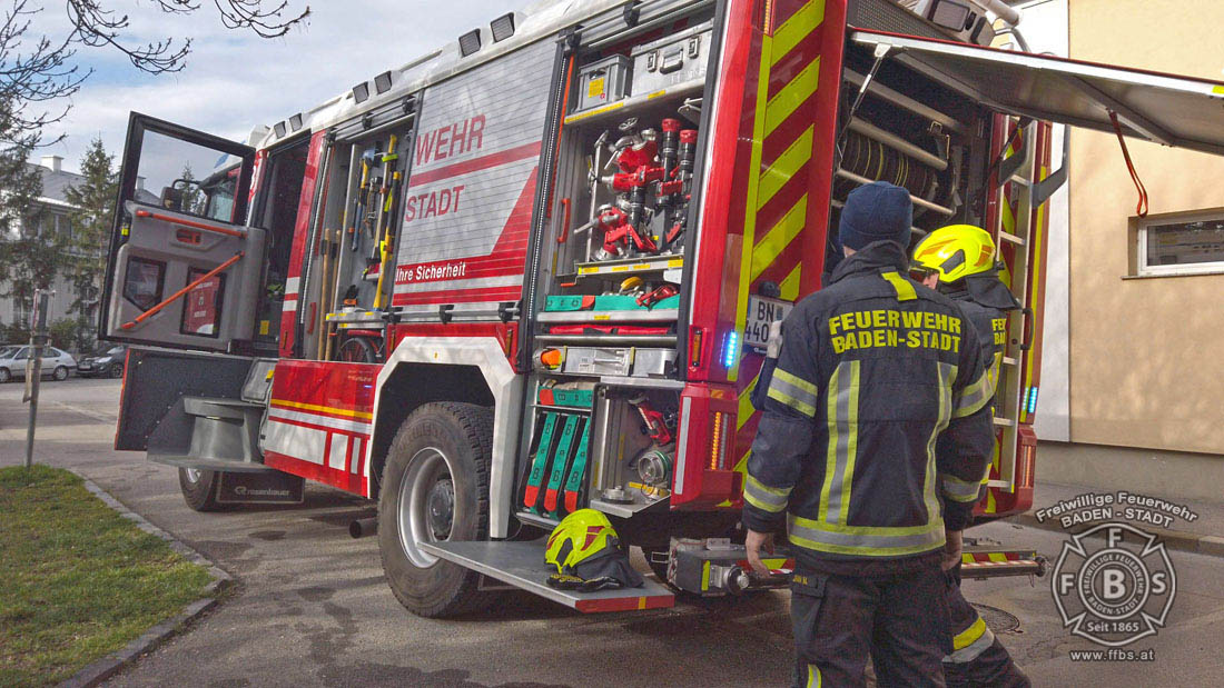 20200304 Fahrzeugbrand in Baden Parkdeck Zentrum Süd