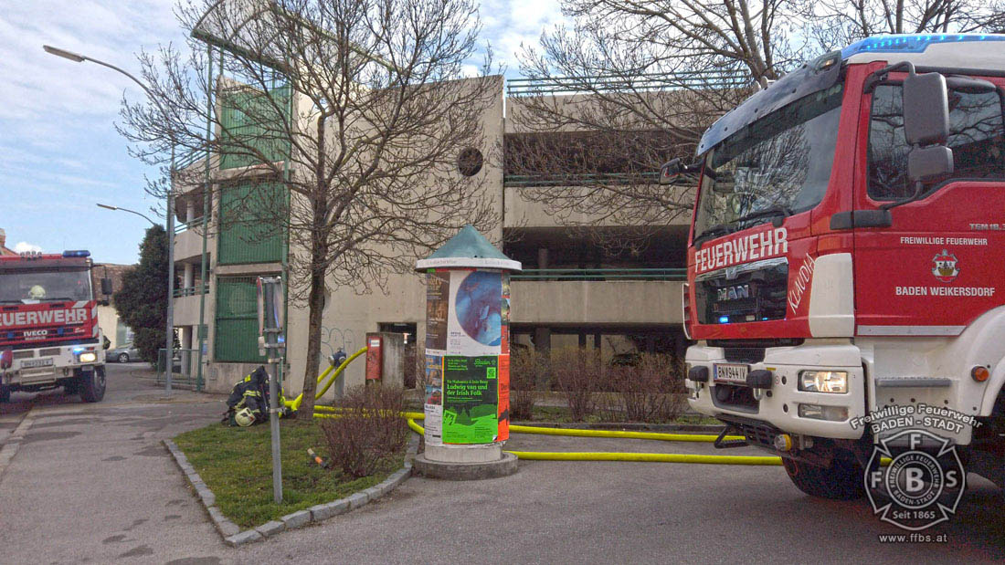 20200304 Fahrzeugbrand in Baden Parkdeck Zentrum Süd