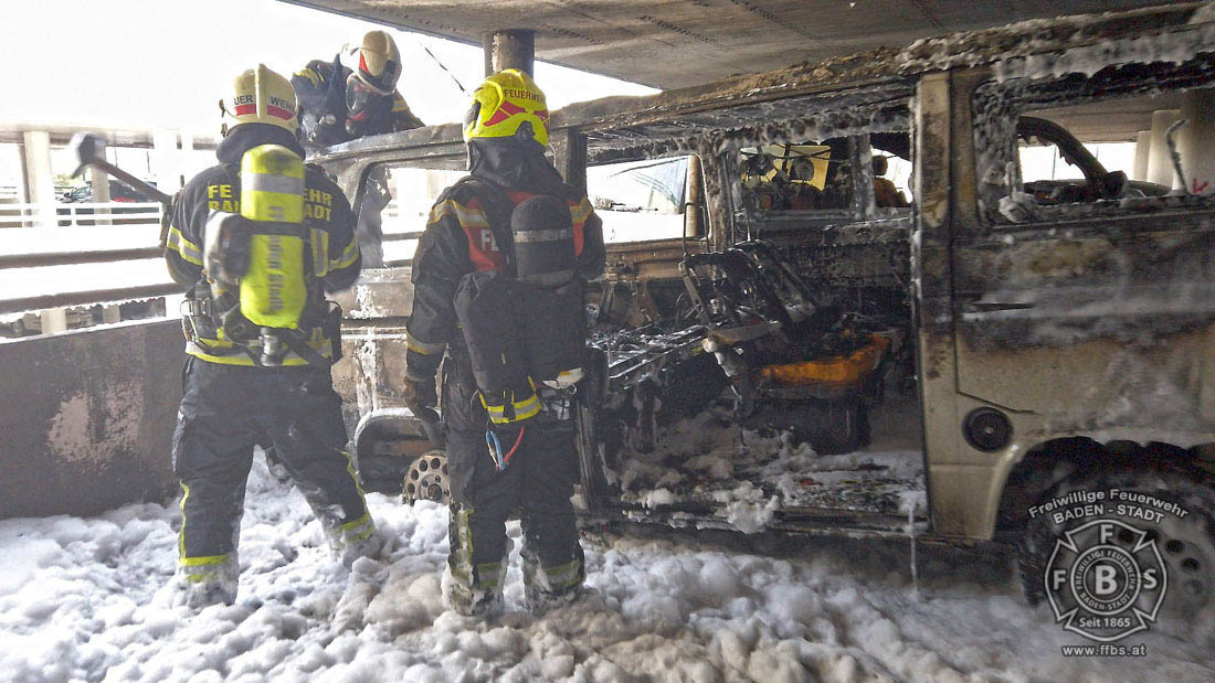 20200304 Fahrzeugbrand in Baden Parkdeck Zentrum Süd