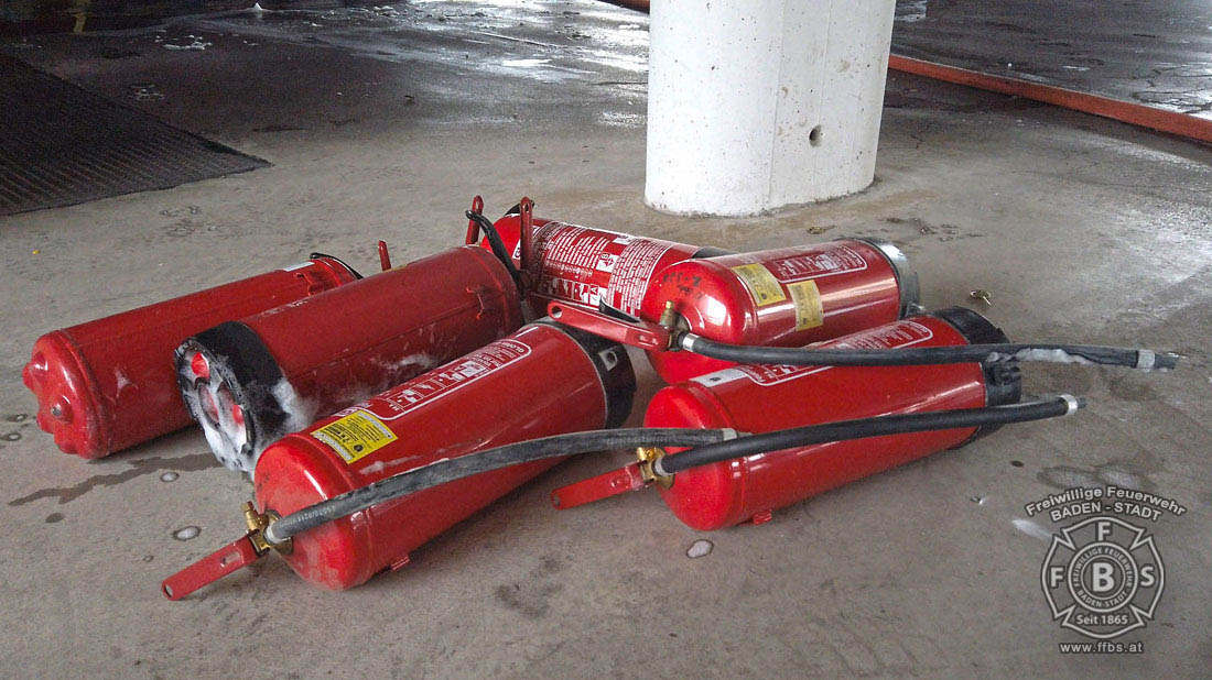 20200304 Fahrzeugbrand in Baden Parkdeck Zentrum Süd