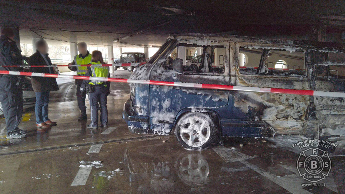 20200304 Fahrzeugbrand in Baden Parkdeck Zentrum Süd