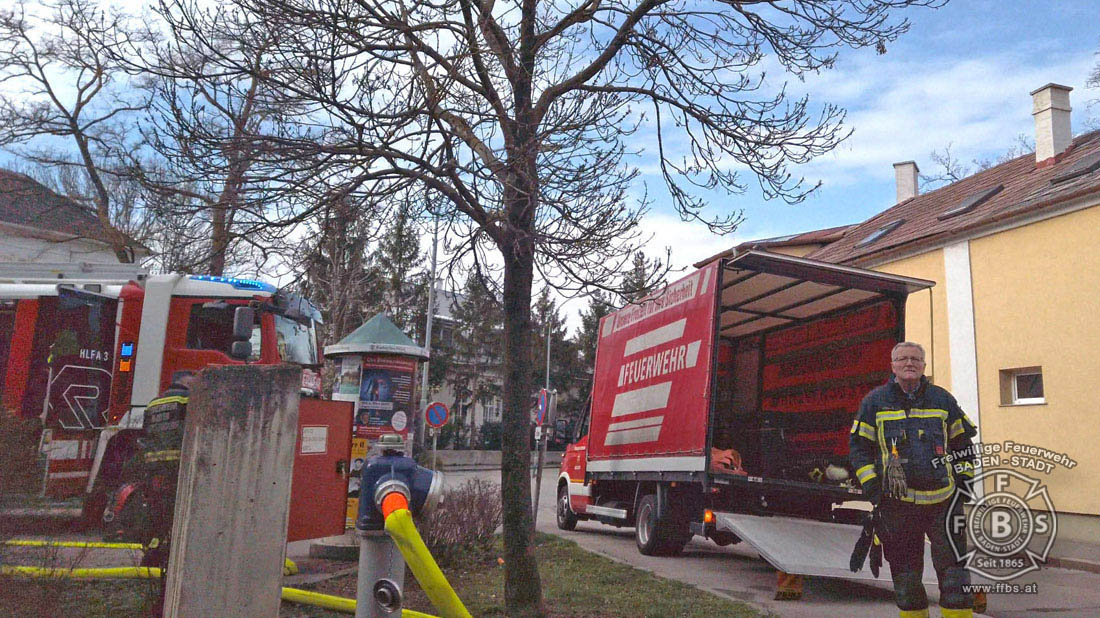 20200304 Fahrzeugbrand in Baden Parkdeck Zentrum Süd
