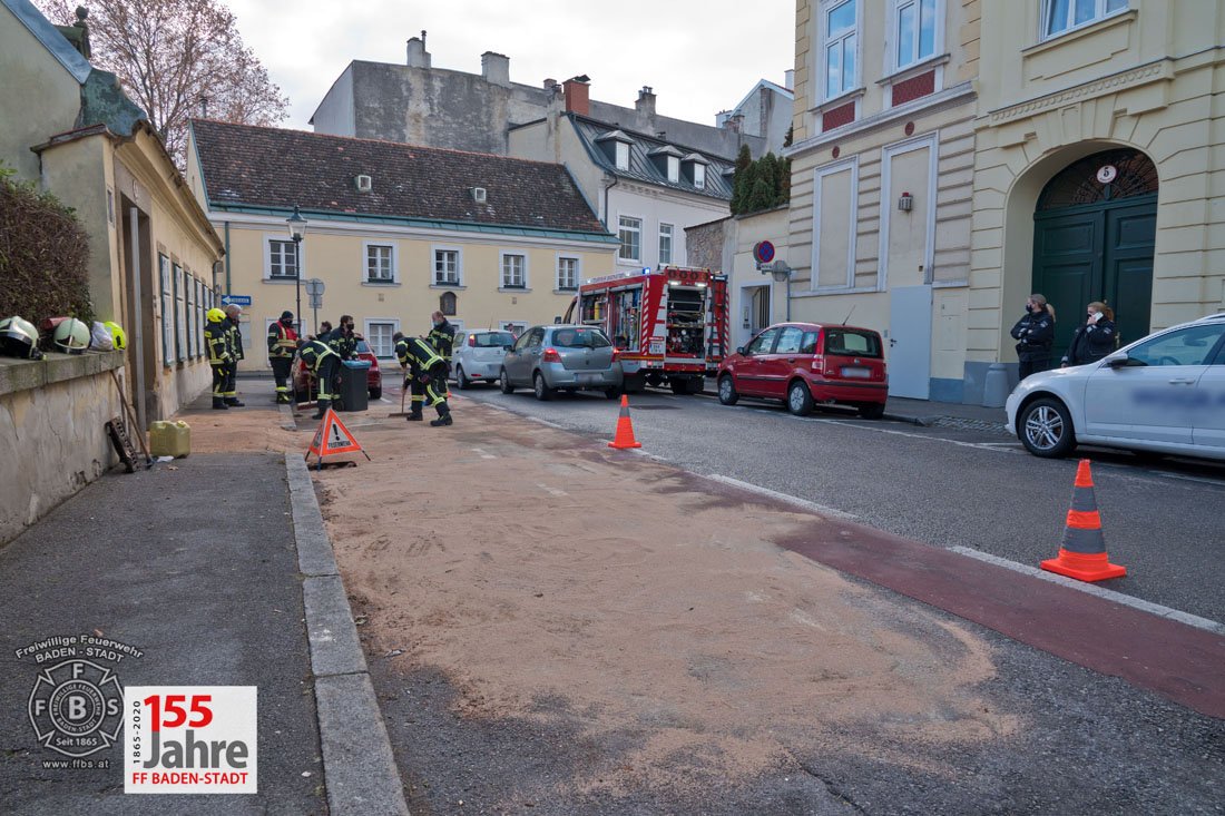 20201205 Schadstoffeinsatz in Baden Grabengasse