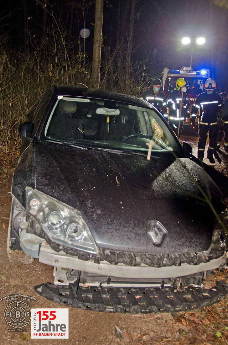 20201207 Verkehrsunfall im Waldgebiet Richtung Rudolfshof Baden