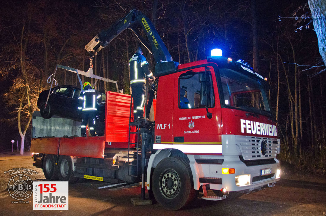 20201207 Verkehrsunfall im Waldgebiet Richtung Rudolfshof Baden