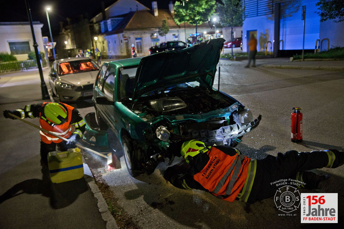 20210516 Verkehrsunfall in Baden Kaiser Franz Ring