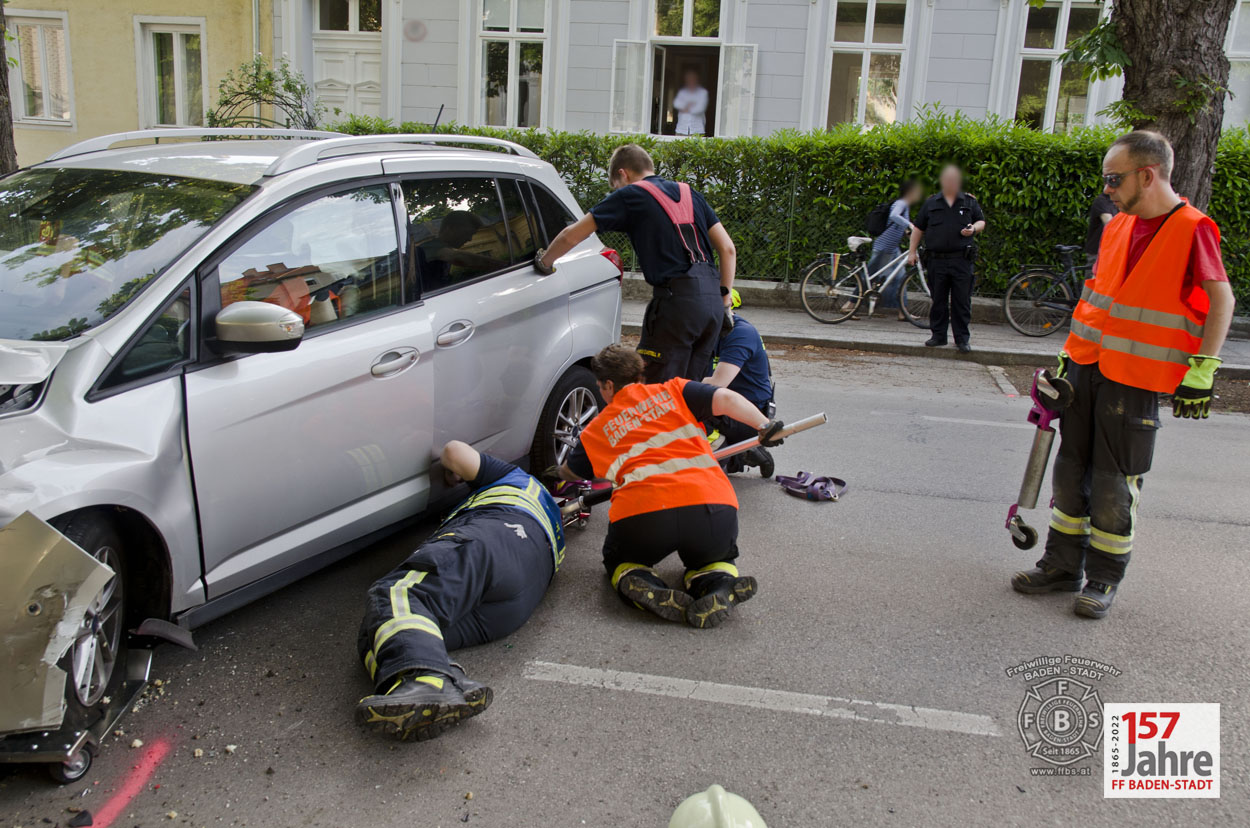 20220602 Verkehrsunfall im Badener Stadtgebiet