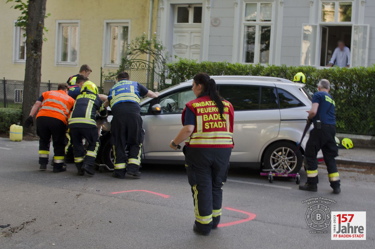 20220602 Verkehrsunfall im Badener Stadtgebiet