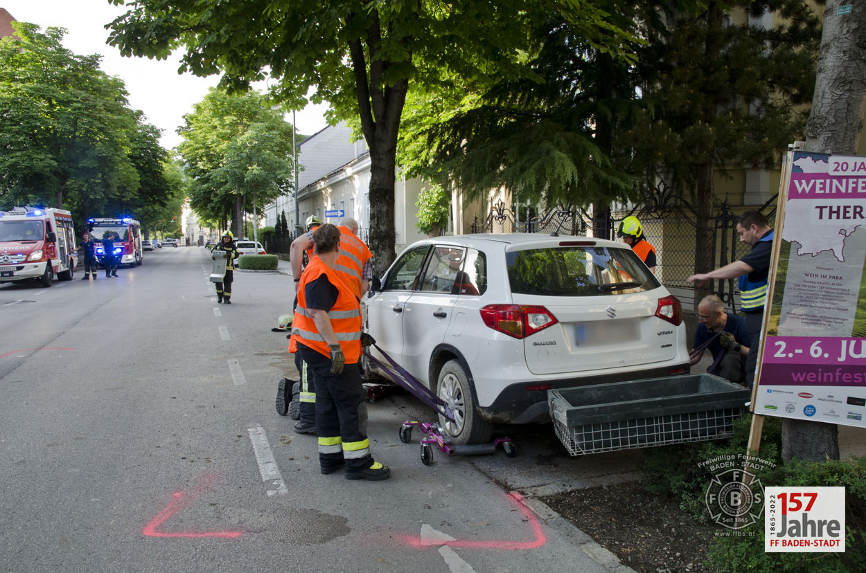 20220602 Verkehrsunfall im Badener Stadtgebiet