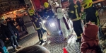 20221206 Nikolaus reist mit Feuerwehr-Drehleiter an in Baden