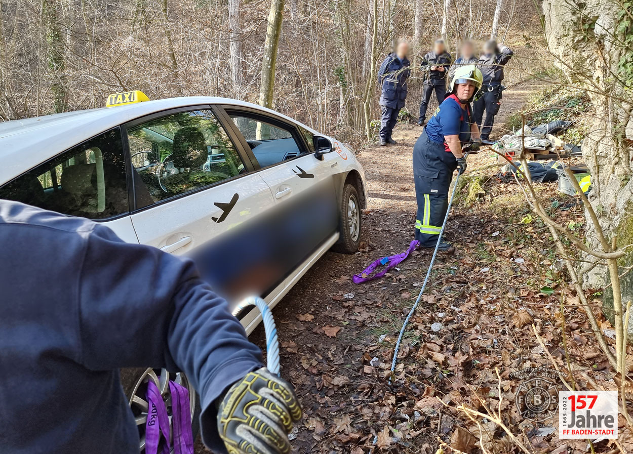 20221224 Fahrzeugbergung Kurpark Baden