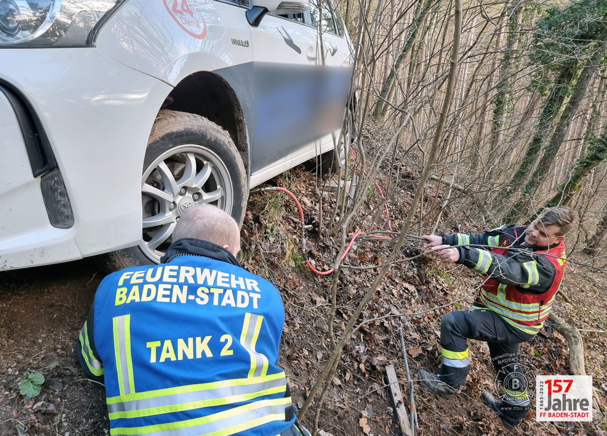 20221224 Fahrzeugbergung Kurpark Baden