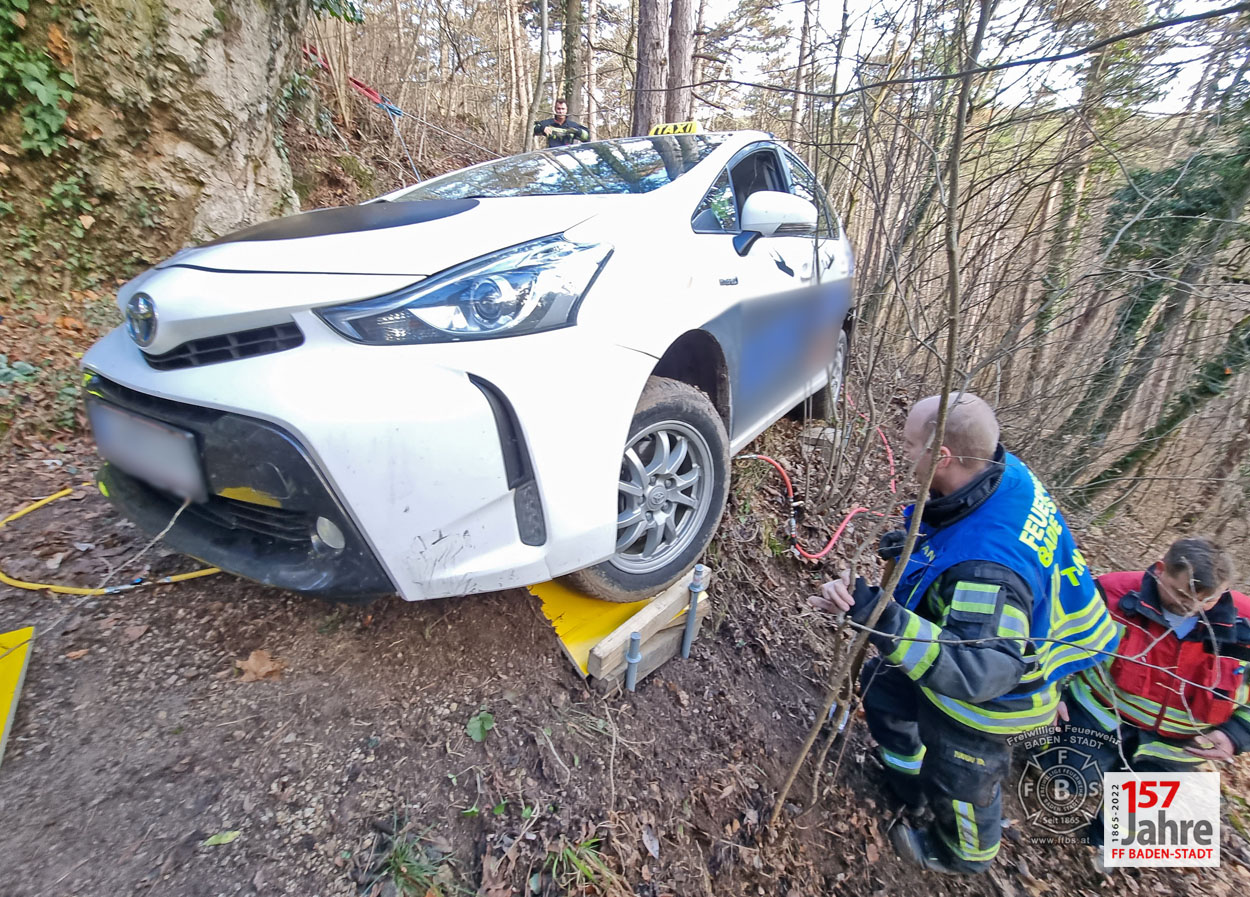 20221224 Fahrzeugbergung Kurpark Baden