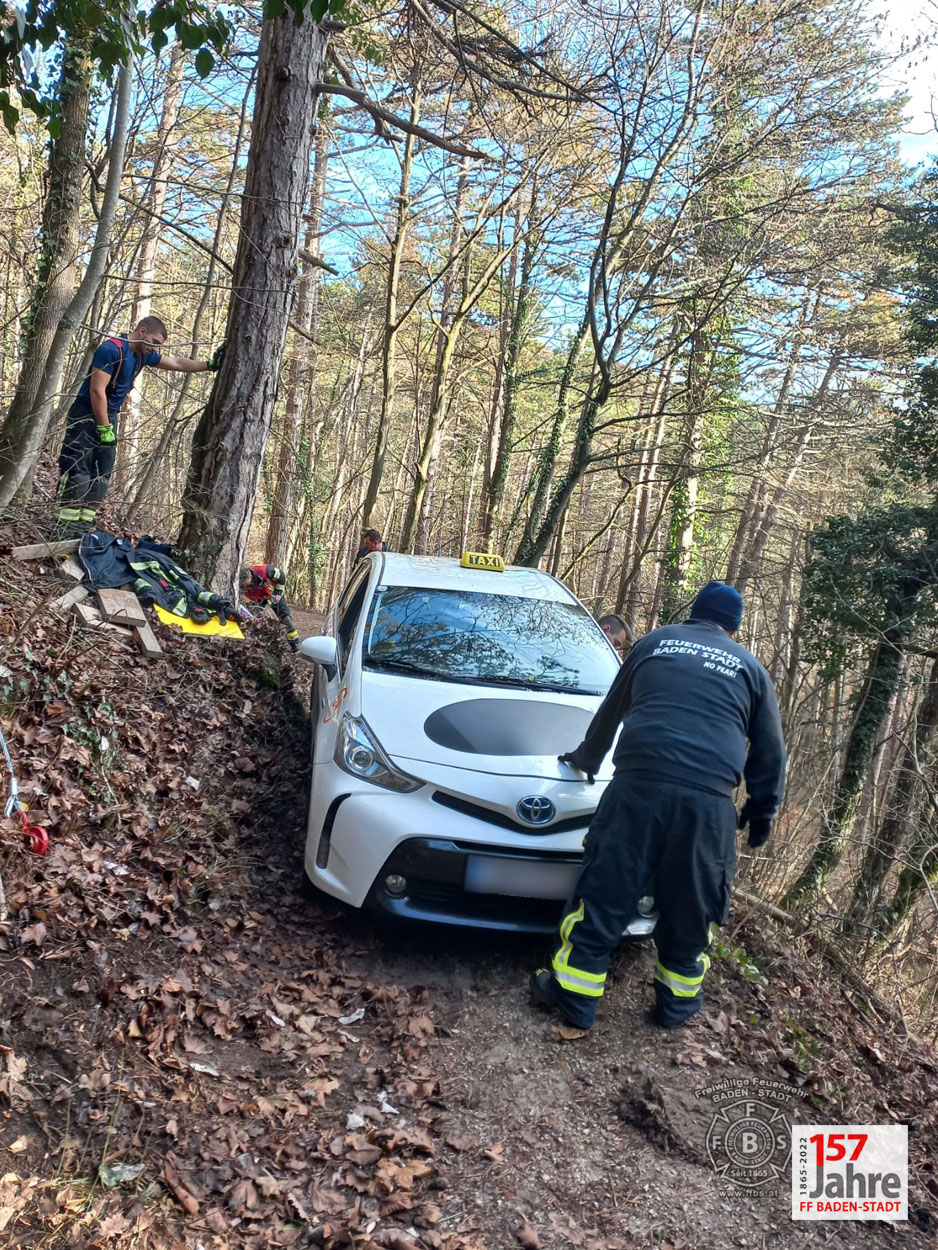 20221224 Fahrzeugbergung Kurpark Baden