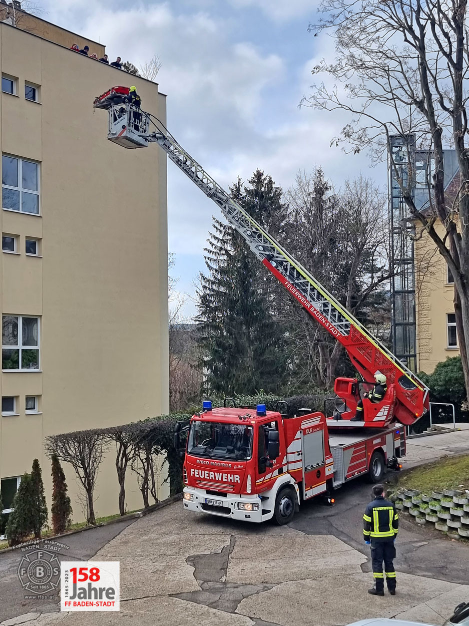 20230131 Unterstützung Rettungsdienst in Baden