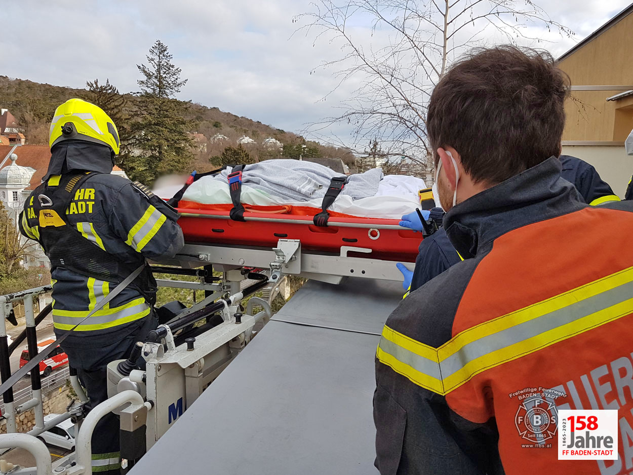 20230131 Unterstützung Rettungsdienst in Baden