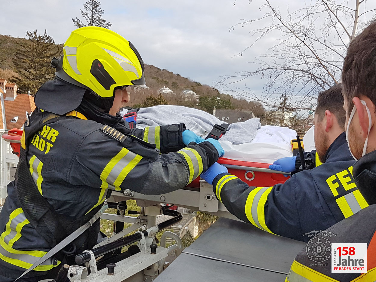 20230131 Unterstützung Rettungsdienst in Baden
