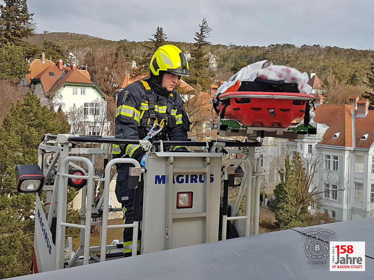20230131 Unterstützung Rettungsdienst in Baden