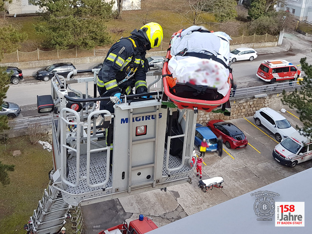 20230131 Unterstützung Rettungsdienst in Baden