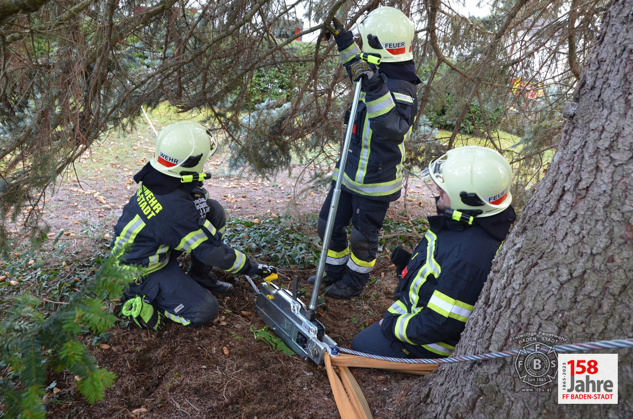 20230204 Sturmtief Pit über der Stadt BADEN
