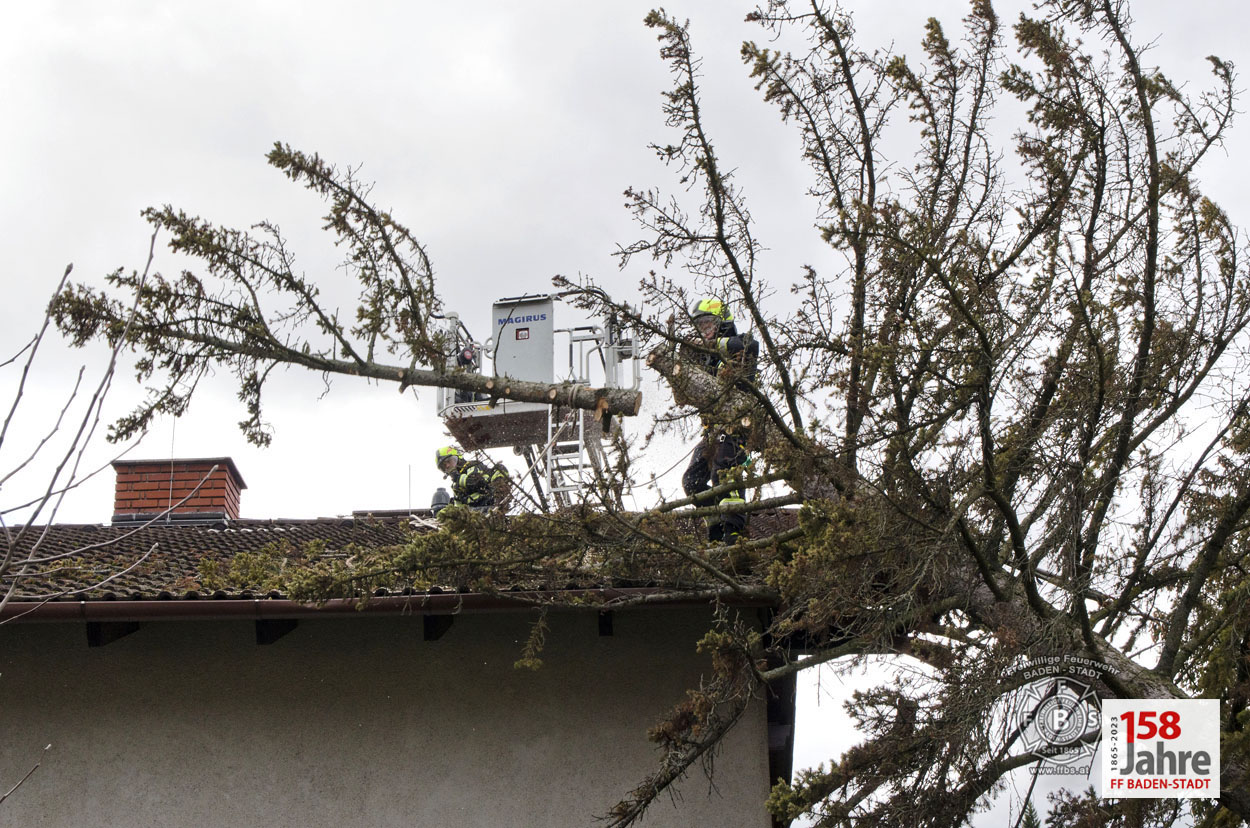 20230204 Sturmtief Pit über der Stadt BADEN