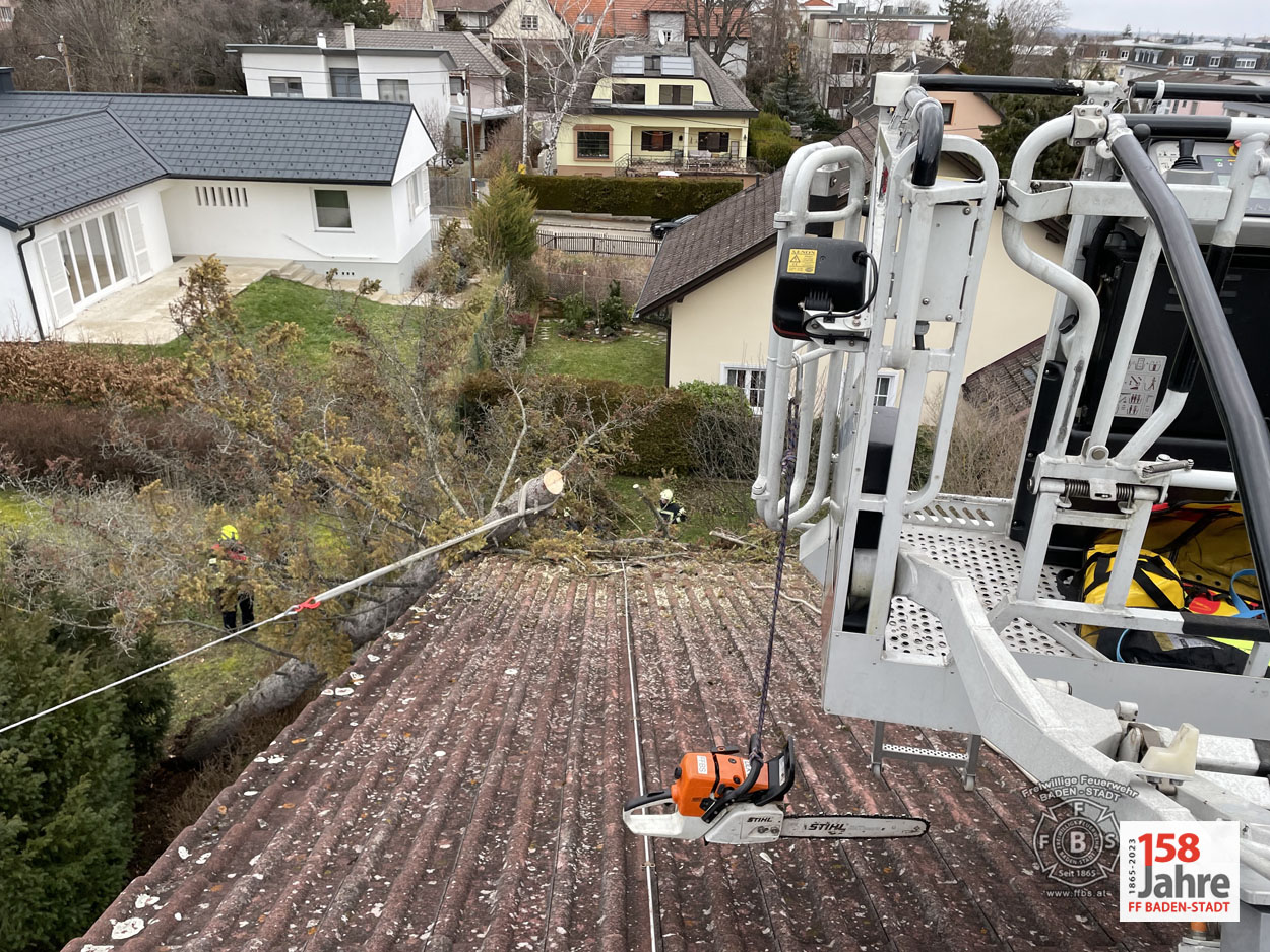 20230204 Sturmtief Pit über der Stadt BADEN