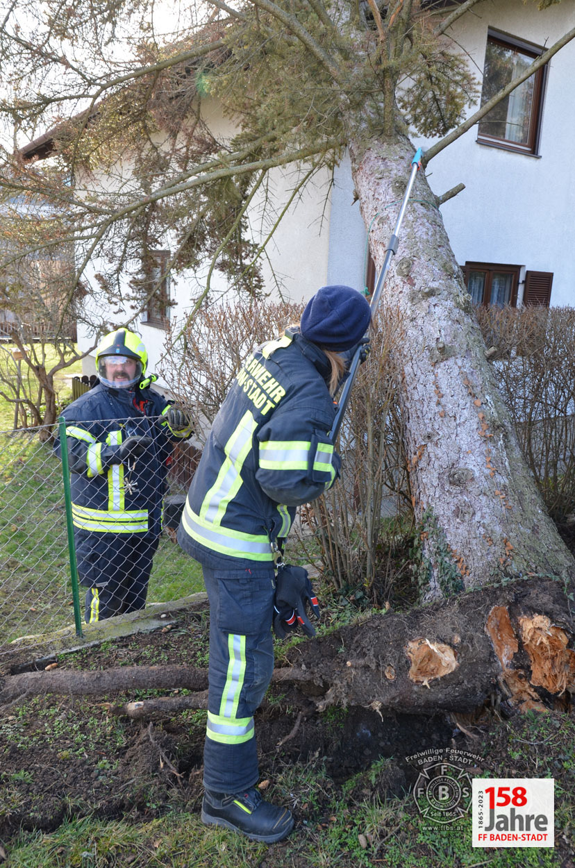 20230204 Sturmtief Pit über der Stadt BADEN