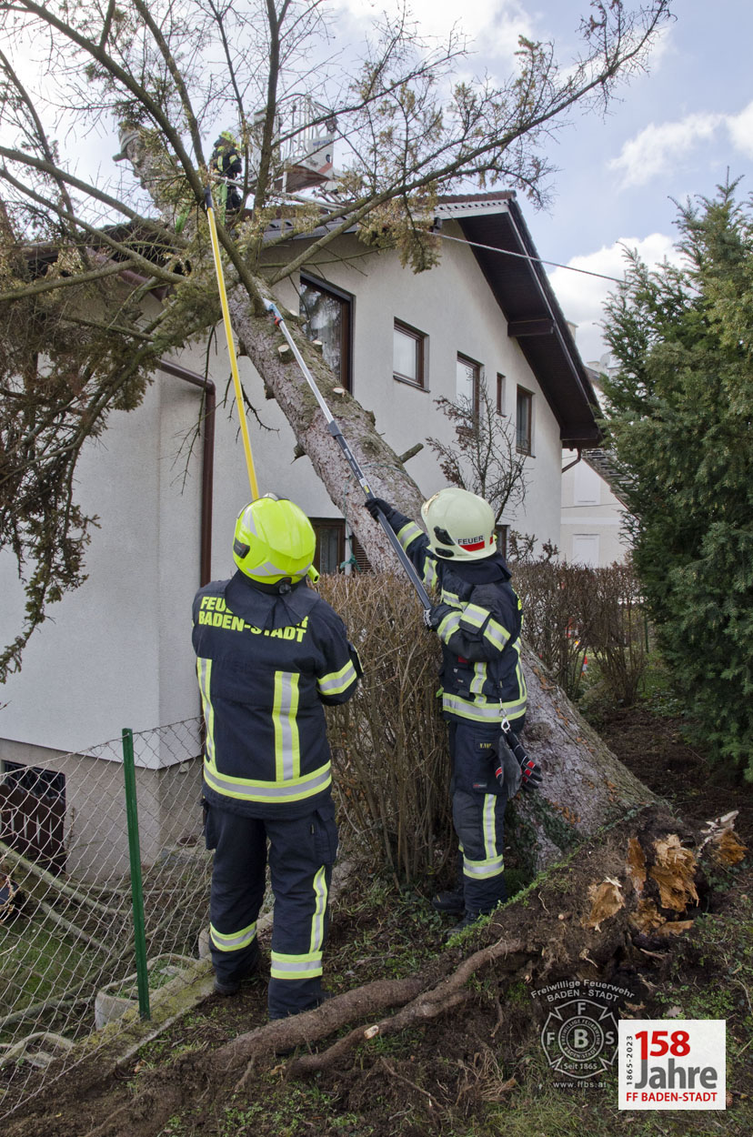 20230204 Sturmtief Pit über der Stadt BADEN
