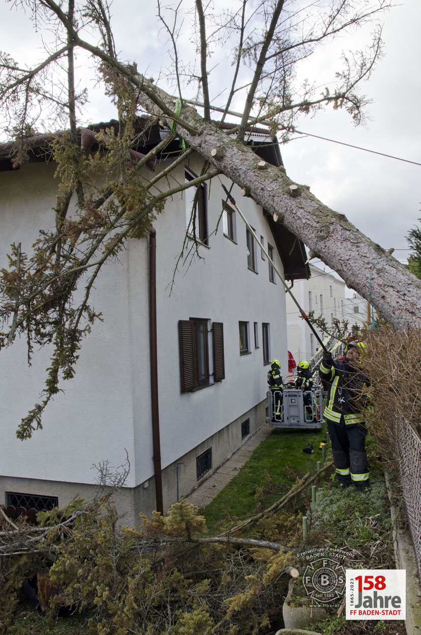 20230204 Sturmtief Pit über der Stadt BADEN