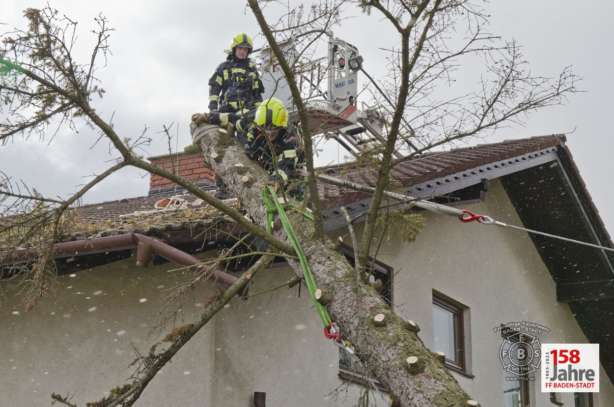 20230204 Sturmtief Pit über der Stadt BADEN