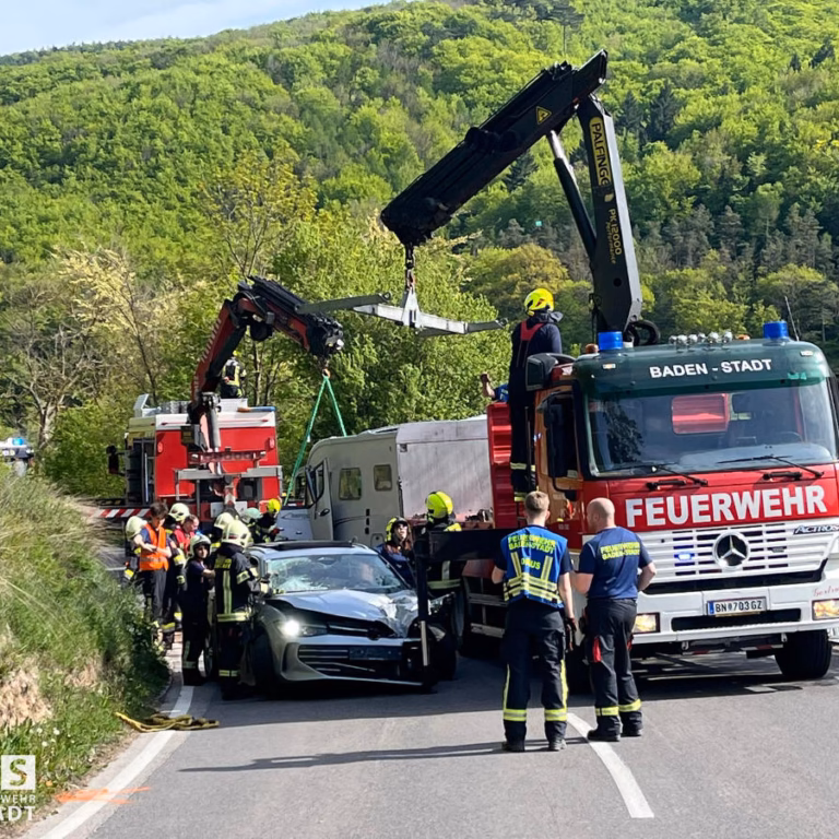 Schwerer Verkehrsunfall im Helenental